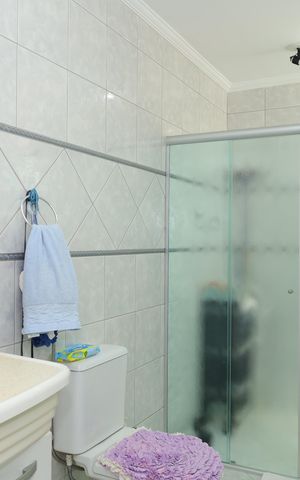 Casa à venda com 210m², 3 quartos e 2 vagasBanheiro 1 - Suíte