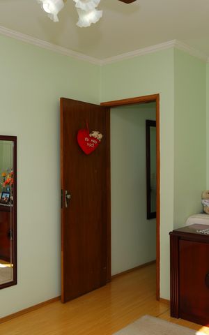 Casa à venda com 210m², 3 quartos e 2 vagasQuarto 1