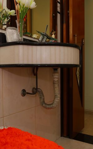 Casa à venda com 210m², 3 quartos e 2 vagasBanheiro 3