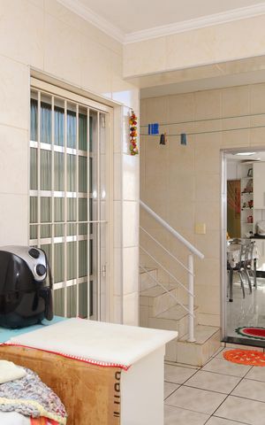 Casa à venda com 210m², 3 quartos e 2 vagasÁrea de Serviço
