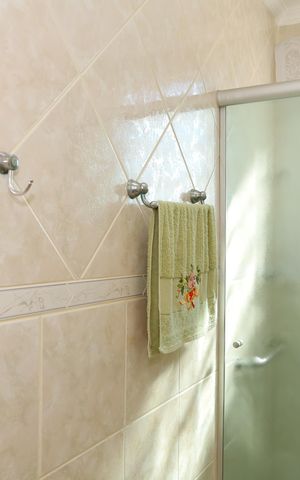 Casa à venda com 210m², 3 quartos e 2 vagasBanheiro 2