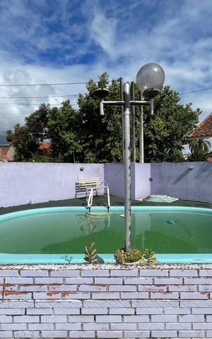 Casa para alugar com 360m², 4 quartos e 3 vagas
