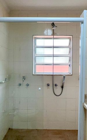 Apartamento para alugar com 162m², 2 quartos e 1 vaga Apartamento para alugar com 162m², 2 quartos e 1 vagaBanheiro da Suíte