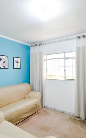 Casa à venda com 125m², 3 quartos e 2 vagasSala