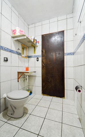 Casa à venda com 125m², 3 quartos e 2 vagasBanheiro