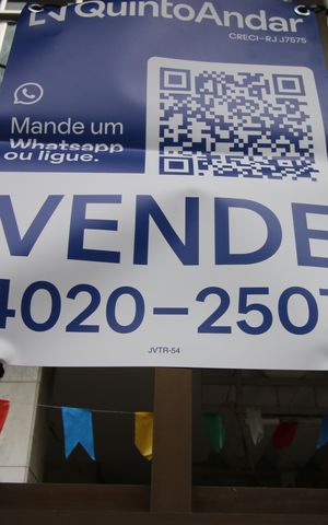 Casa à venda com 240m², 4 quartos e 3 vagasCódigo