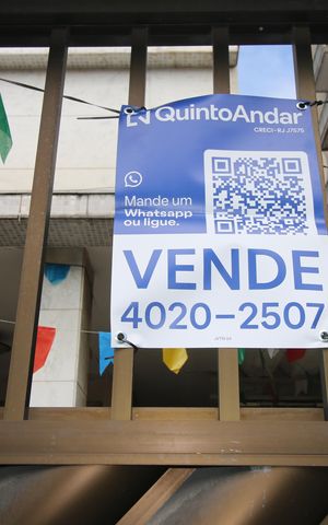 Casa à venda com 240m², 4 quartos e 3 vagasPlaca