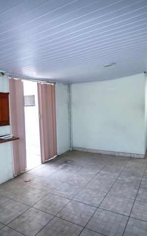 Casa à venda com 240m², 4 quartos e 3 vagasSala - Terraço
