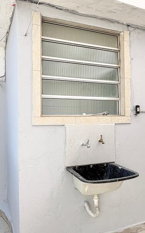Casa para alugar com 55m², 1 quarto e sem vagaÁrea de Serviço