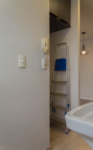 Apartamento à venda com 81m², 2 quartos e 1 vagaÁrea de Serviço