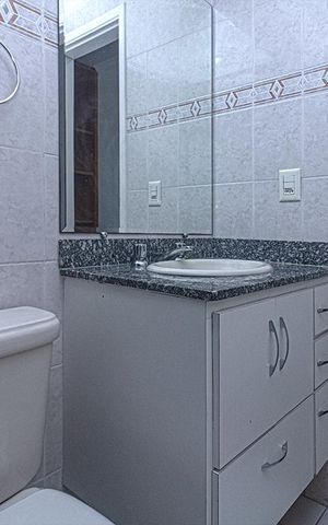Apartamento para alugar com 120m², 4 quartos e 3 vagas Apartamento para alugar com 120m², 4 quartos e 3 vagasBanheiro da Suíte 2
