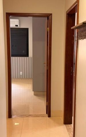 Apartamento para alugar com 165m², 4 quartos e 2 vagas Apartamento para alugar com 165m², 4 quartos e 2 vagasCorredor