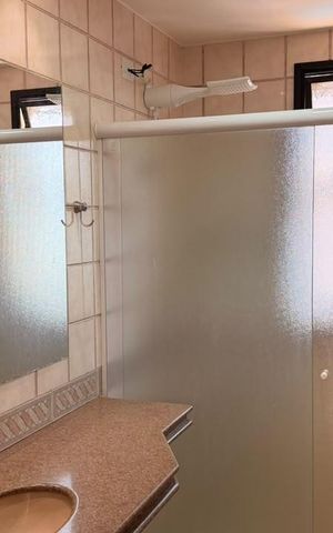 Apartamento para alugar com 165m², 4 quartos e 2 vagas Apartamento para alugar com 165m², 4 quartos e 2 vagasBanheiro