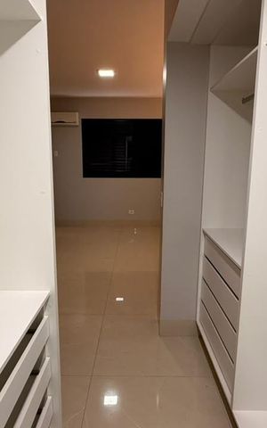 Apartamento para alugar com 165m², 4 quartos e 2 vagas Apartamento para alugar com 165m², 4 quartos e 2 vagasQuarto