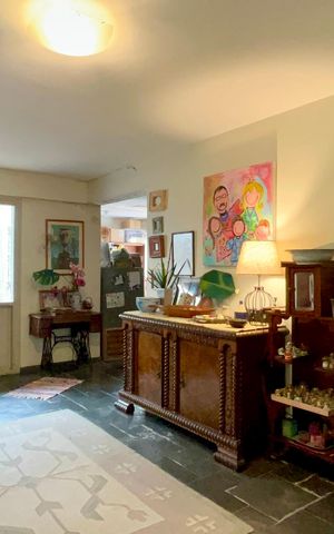 Casa à venda com 280m², 3 quartos e 2 vagas Casa à venda com 280m², 3 quartos e 2 vagasHall social
