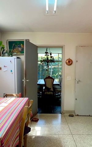 Casa à venda com 280m², 3 quartos e 2 vagas Casa à venda com 280m², 3 quartos e 2 vagasCopa