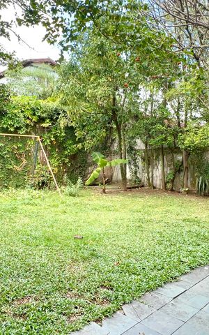 Casa à venda com 280m², 3 quartos e 2 vagas Casa à venda com 280m², 3 quartos e 2 vagasQuintal