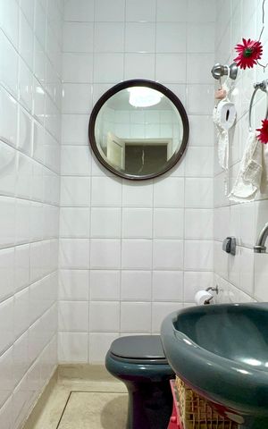 Casa à venda com 280m², 3 quartos e 2 vagas Casa à venda com 280m², 3 quartos e 2 vagasLavabo