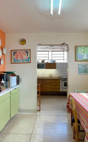 Casa à venda com 280m², 3 quartos e 2 vagas Casa à venda com 280m², 3 quartos e 2 vagasCopa