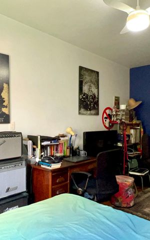 Casa à venda com 280m², 3 quartos e 2 vagas Casa à venda com 280m², 3 quartos e 2 vagasQuarto 2