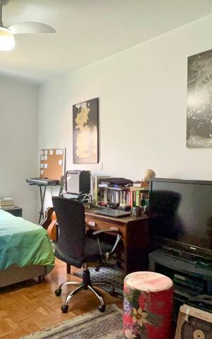 Casa à venda com 280m², 3 quartos e 2 vagas Casa à venda com 280m², 3 quartos e 2 vagasQuarto 2