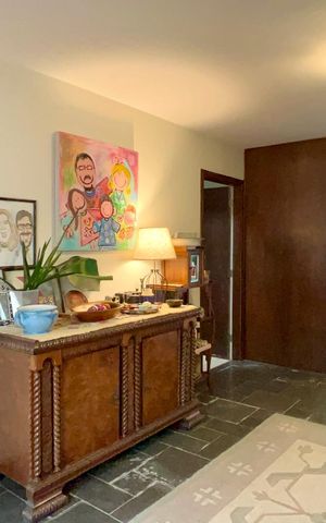 Casa à venda com 280m², 3 quartos e 2 vagas Casa à venda com 280m², 3 quartos e 2 vagasHall social