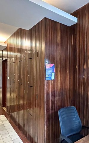 Apartamento à venda com 90m², 3 quartos e sem vaga Apartamento à venda com 90m², 3 quartos e sem vagaHall de Entada