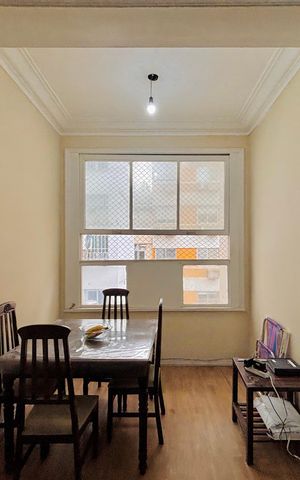 Apartamento à venda com 90m², 3 quartos e sem vaga Apartamento à venda com 90m², 3 quartos e sem vagaSala