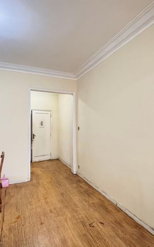 Apartamento à venda com 90m², 3 quartos e sem vaga Apartamento à venda com 90m², 3 quartos e sem vagaSala