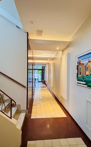 Apartamento à venda com 90m², 3 quartos e sem vaga Apartamento à venda com 90m², 3 quartos e sem vagaCorredor