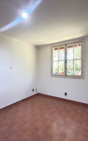 Casa de condomínio à venda com 757m², 8 quartos e 8 vagas Casa de condomínio à venda com 757m², 8 quartos e 8 vagasQuarto