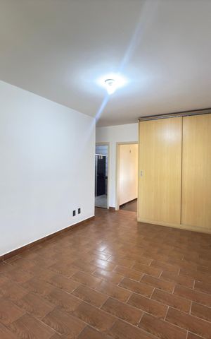 Casa de condomínio à venda com 757m², 8 quartos e 8 vagas Casa de condomínio à venda com 757m², 8 quartos e 8 vagasQuarto Suíte 1