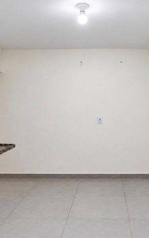 Casa para alugar com 70m², 2 quartos e 2 vagas Casa para alugar com 70m², 2 quartos e 2 vagasCozinha