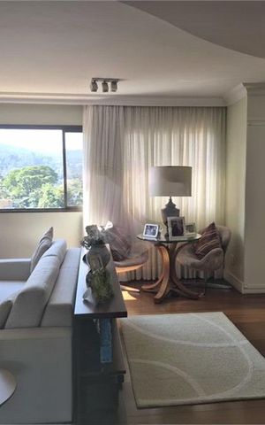 Apartamento à venda com 170m², 3 quartos e 2 vagas