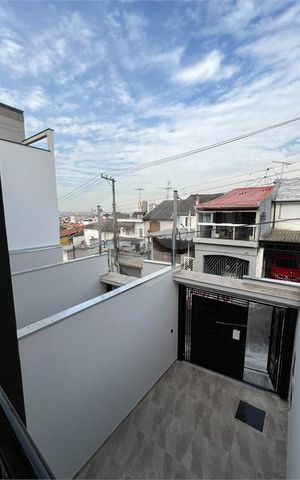Casa à venda com 97m², 3 quartos e 2 vagas