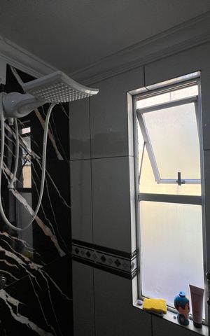 Apartamento para alugar com 52m², 2 quartos e 1 vagaChuveiro
