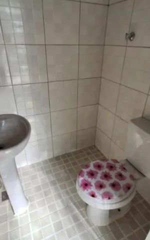 Casa para alugar com 130m², 2 quartos e 1 vaga Casa para alugar com 130m², 2 quartos e 1 vagaBanheiro 2
