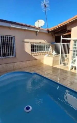 Casa para alugar com 130m², 2 quartos e 1 vaga Casa para alugar com 130m², 2 quartos e 1 vagaÁrea externa