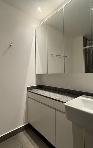 Studio para alugar com 28m², 1 quarto e sem vaga Studio para alugar com 28m², 1 quarto e sem vagaBanheiro