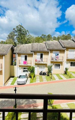 Casa de condomínio para alugar com 48m², 2 quartos e 2 vagas Casa de condomínio para alugar com 48m², 2 quartos e 2 vagasVista da varanda da sala