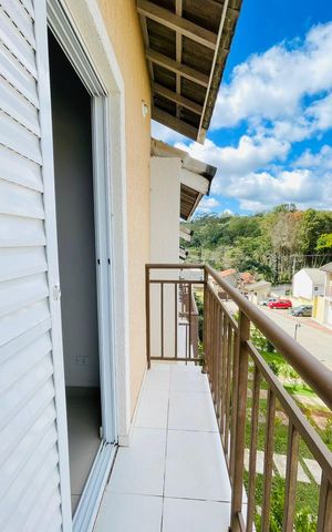 Casa de condomínio para alugar com 48m², 2 quartos e 2 vagas Casa de condomínio para alugar com 48m², 2 quartos e 2 vagasVaranda da sala