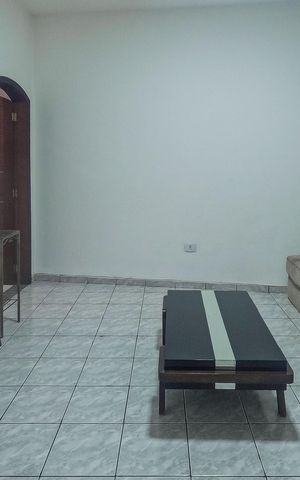 Casa para alugar com 70m², 2 quartos e sem vaga