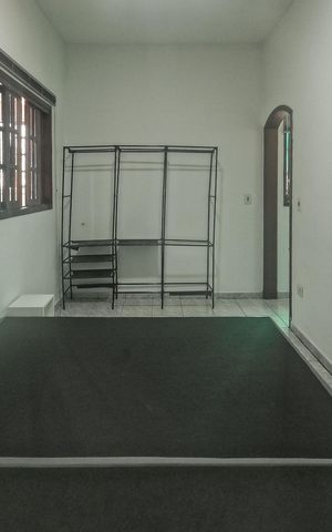 Casa para alugar com 70m², 2 quartos e sem vaga