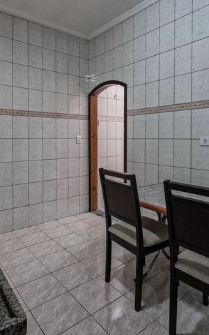 Casa para alugar com 70m², 2 quartos e sem vaga
