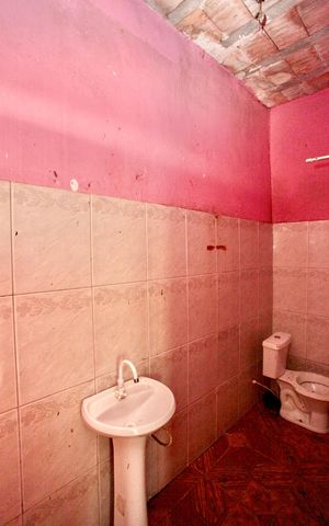Casa à venda com 500m², 5 quartos e 3 vagas Casa à venda com 500m², 5 quartos e 3 vagasKitnet