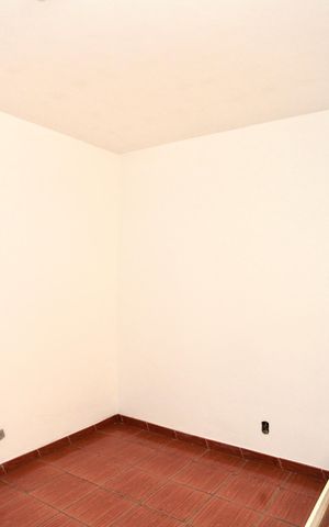 Casa à venda com 500m², 5 quartos e 3 vagas Casa à venda com 500m², 5 quartos e 3 vagasQuarto 2