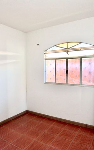Casa à venda com 500m², 5 quartos e 3 vagas Casa à venda com 500m², 5 quartos e 3 vagasQuarto 1