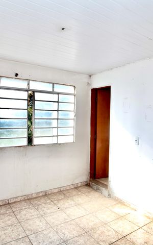 Casa à venda com 500m², 5 quartos e 3 vagas Casa à venda com 500m², 5 quartos e 3 vagasKitnet