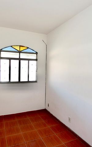 Casa à venda com 500m², 5 quartos e 3 vagas Casa à venda com 500m², 5 quartos e 3 vagasSala