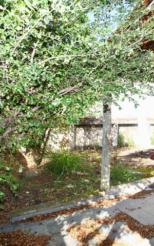 Casa à venda com 500m², 5 quartos e 3 vagas Casa à venda com 500m², 5 quartos e 3 vagasQuintal